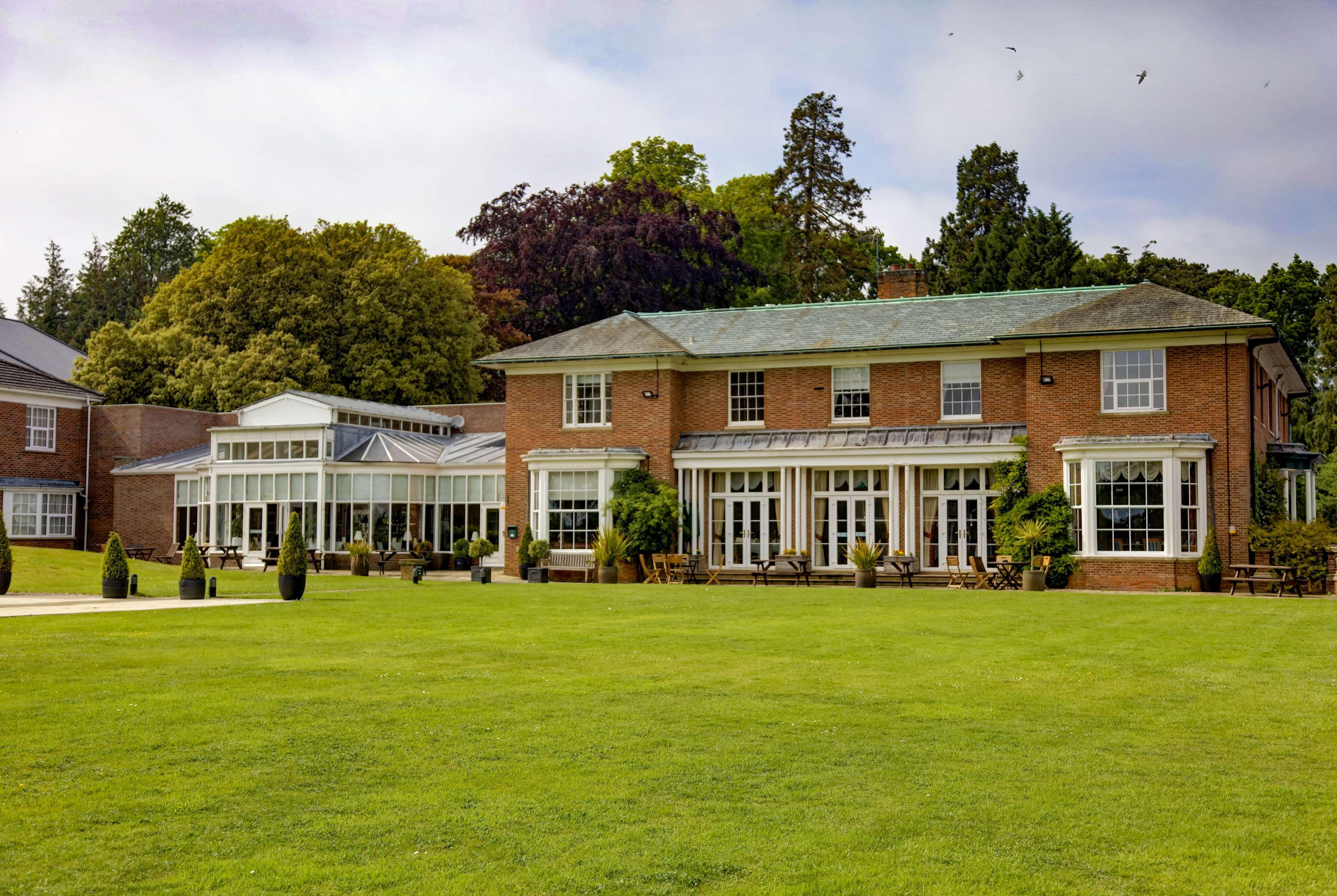Best Western Plus Kenwick Park Hotel Лаут Екстериор снимка