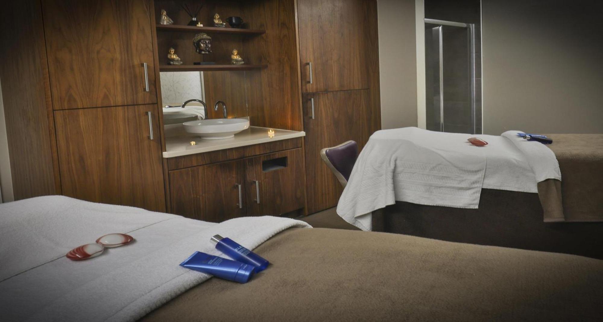 Best Western Plus Kenwick Park Hotel Лаут Екстериор снимка