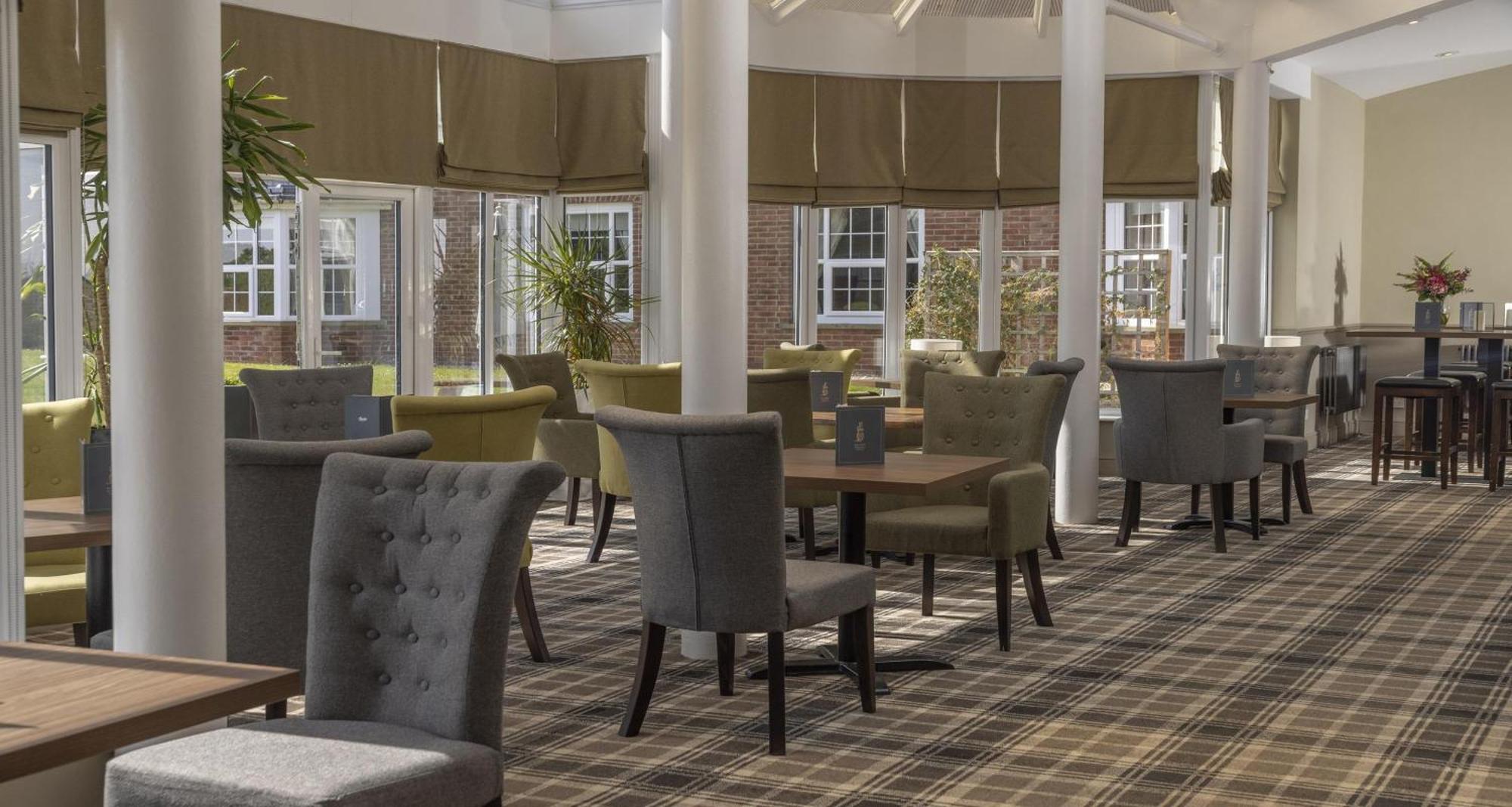 Best Western Plus Kenwick Park Hotel Лаут Екстериор снимка